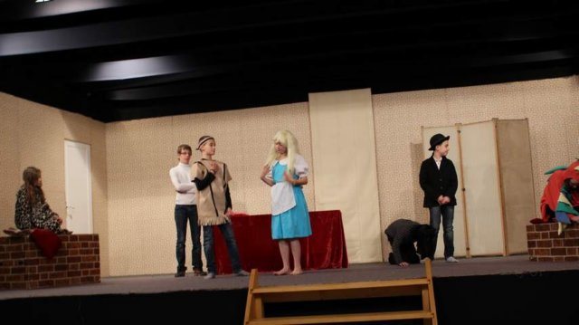 theatrechlo2013015.jpg